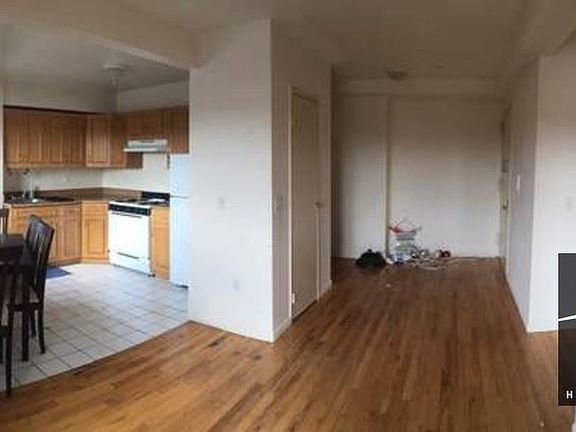 2nd image of 2818 31st St #303
