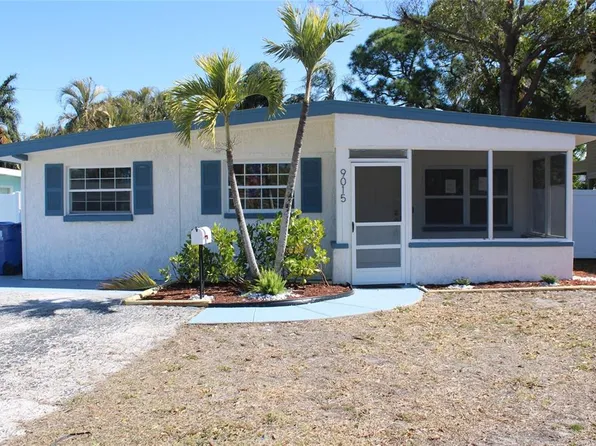9015 Bay St NE, Saint Petersburg, FL 33702