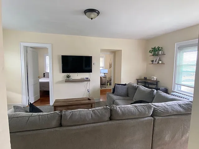 234 W Market St #2 — Photo 4