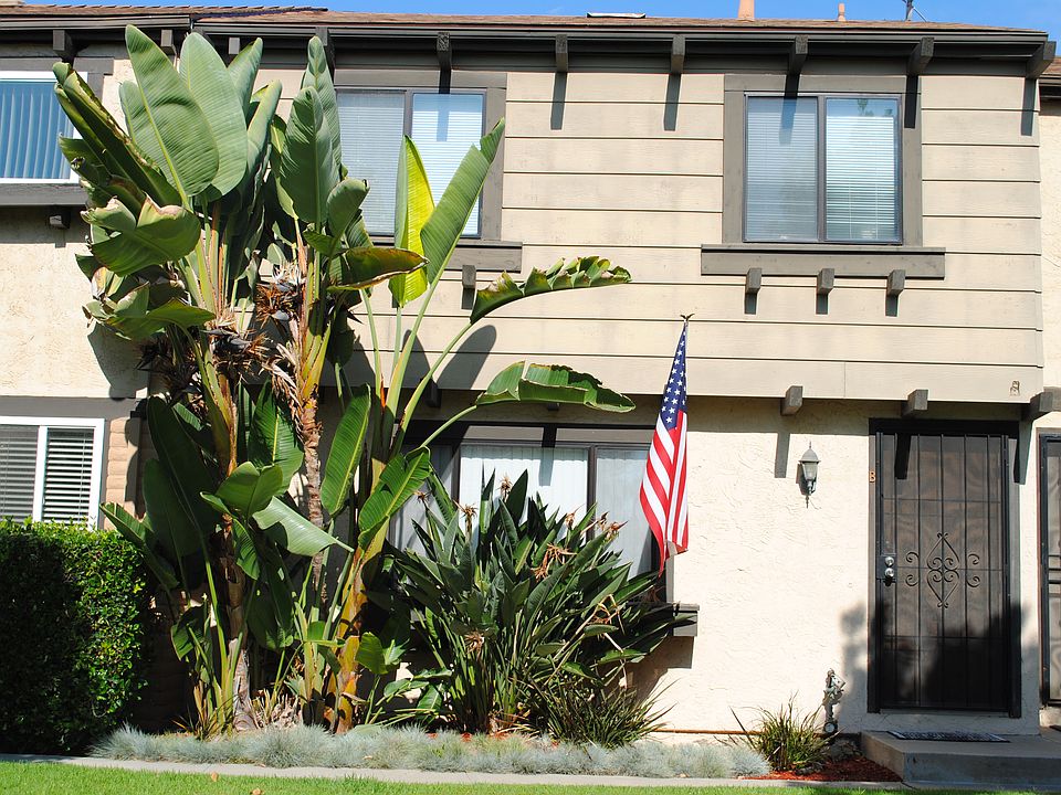 1st image of 9549 Cottonwood Ave Unit B