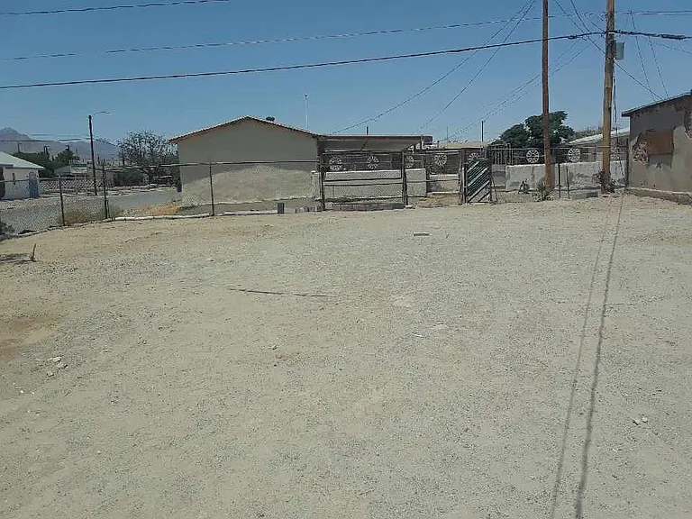 4401 Madera Ave — Photo 11