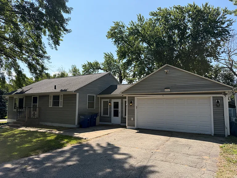 2717 White Pine Rd — Photo 17