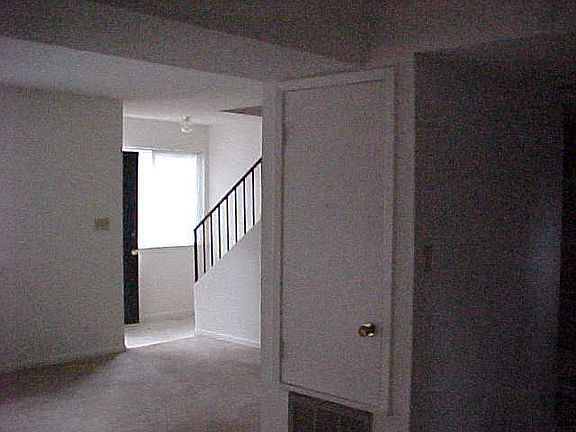 5th image of 545D Oakland Ave E