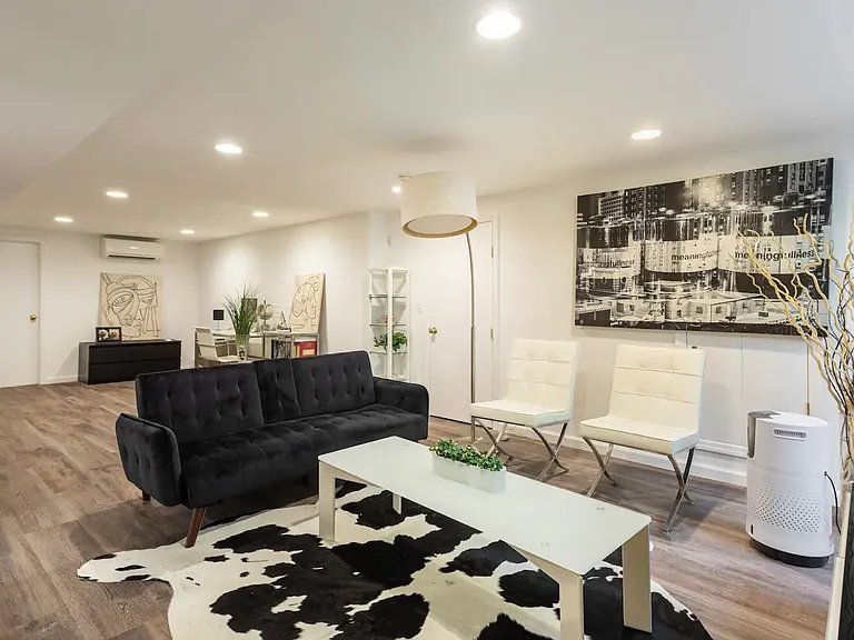 99 Harbor Blvd — Photo 25