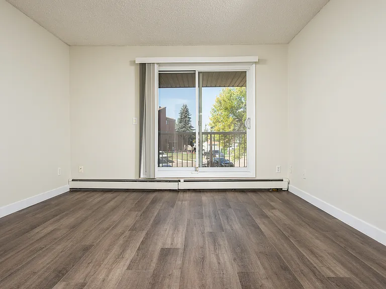 4608 52nd Ave — Photo 35