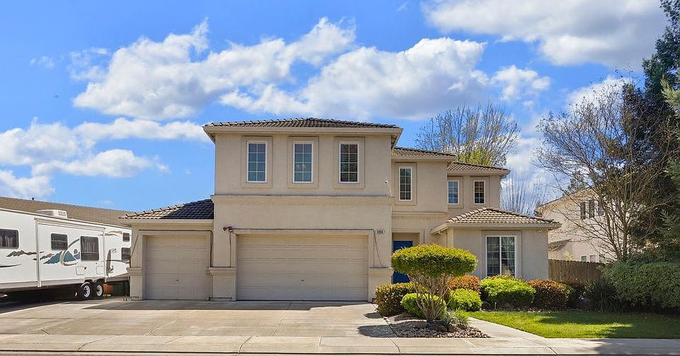 1st image of 3954 Genova Ln