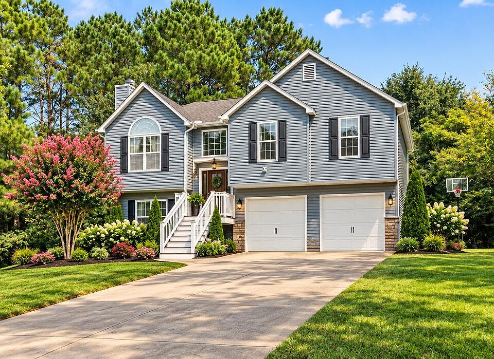 1st image of 678 Shawn Ln