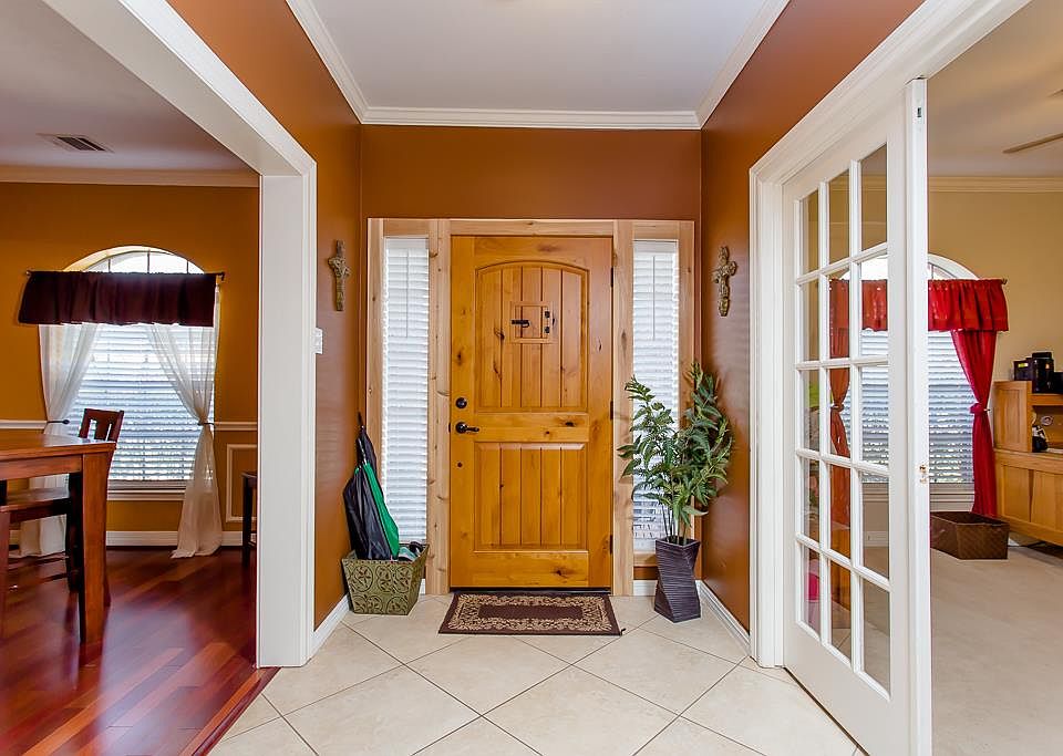1st image of 506 Fernglade Dr
