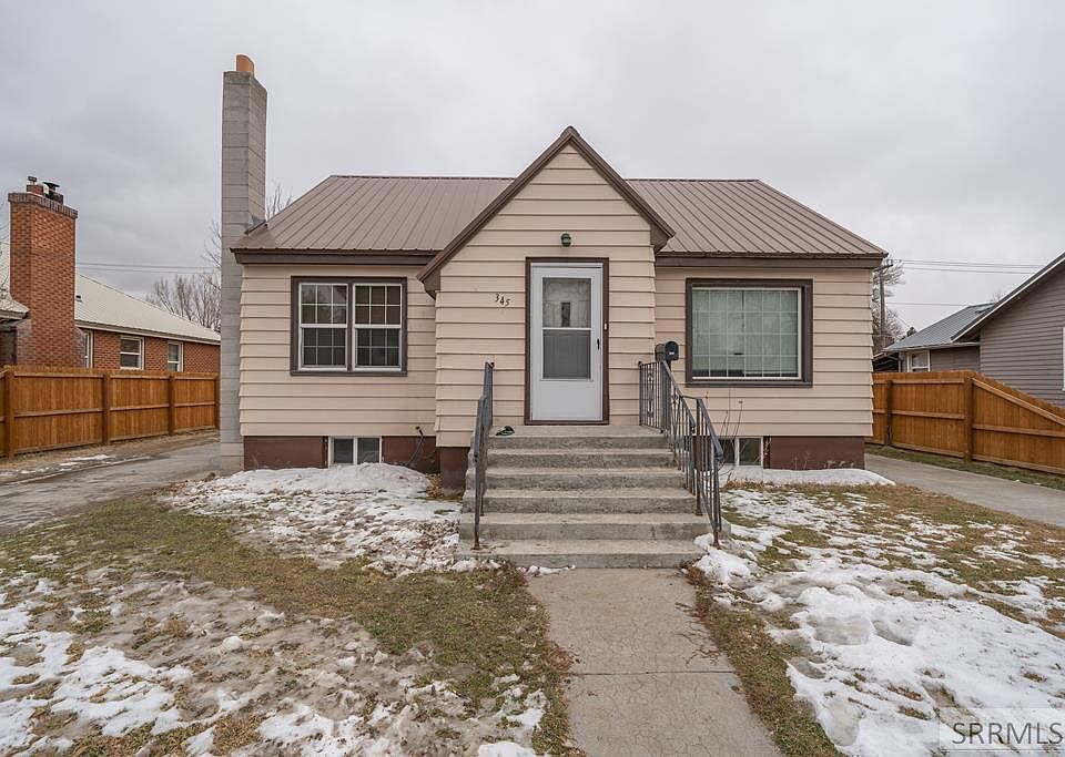 1st image of 345 W 19th St