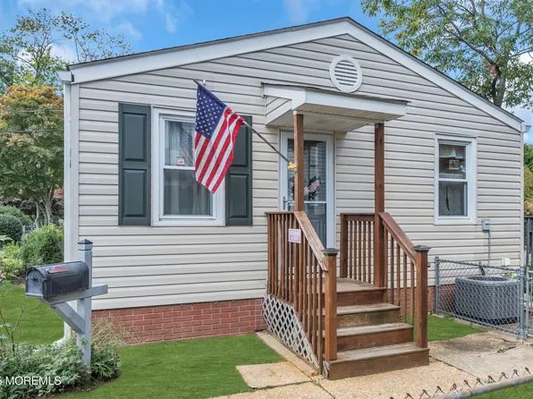 43 Barker Avenue, Shrewsbury Twp, NJ 07724