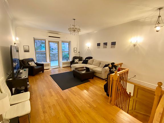 3rd image of 330 E 58th St #1F