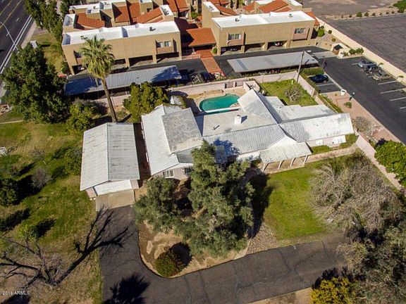 4th image of 1808 E Loma Vista Dr