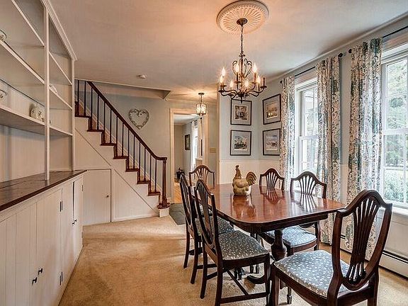 3rd image of 3 Ledyard Ave