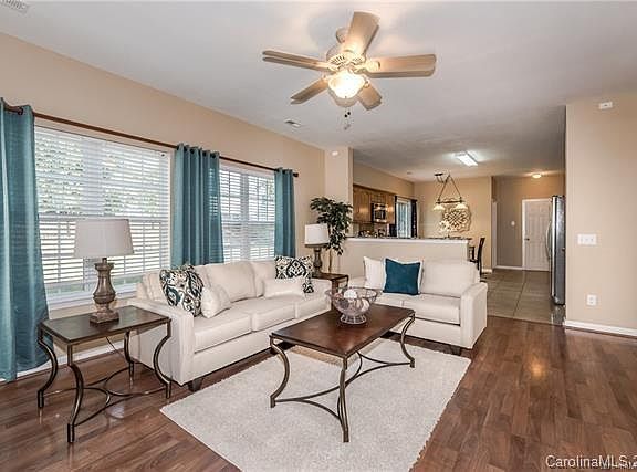 5th image of 9606 Constitution Hall Dr