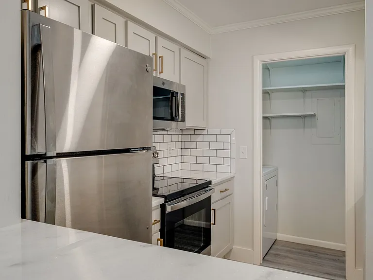 Summit Ridge Dr — Photo 9