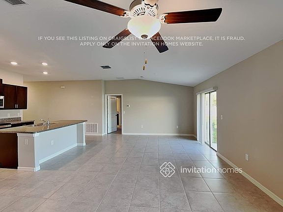 4th image of 1520 Blue Rose Dr