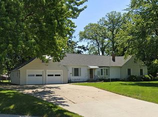 625 River Forest Rd, Evansdale, IA 50707