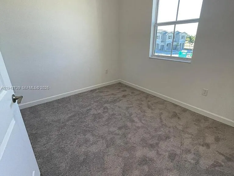 2634 SE 11th Ct #2634 — Photo 3