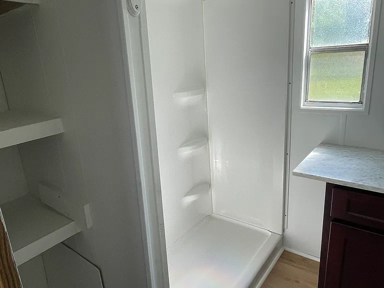 1555 Rainey Rd — Photo 10