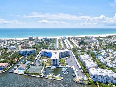 5855 Midnight Pass Rd APT 312, Sarasota, FL, 34242