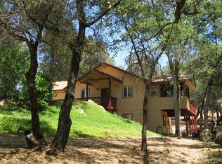 13833 Falling Leaf Ln, Penn Valley, CA 95946