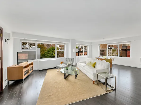 150 East 61st Street image 2 of 8