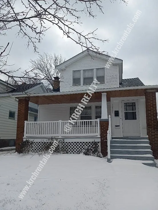 12501 Brighton Ave photo 1