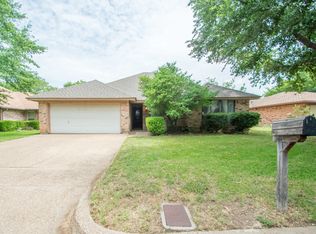 7609 Pear Tree Ln, Fort Worth, TX 76133