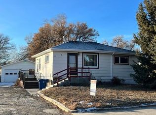 408 E Broadway Ave, Bridger, MT 59014