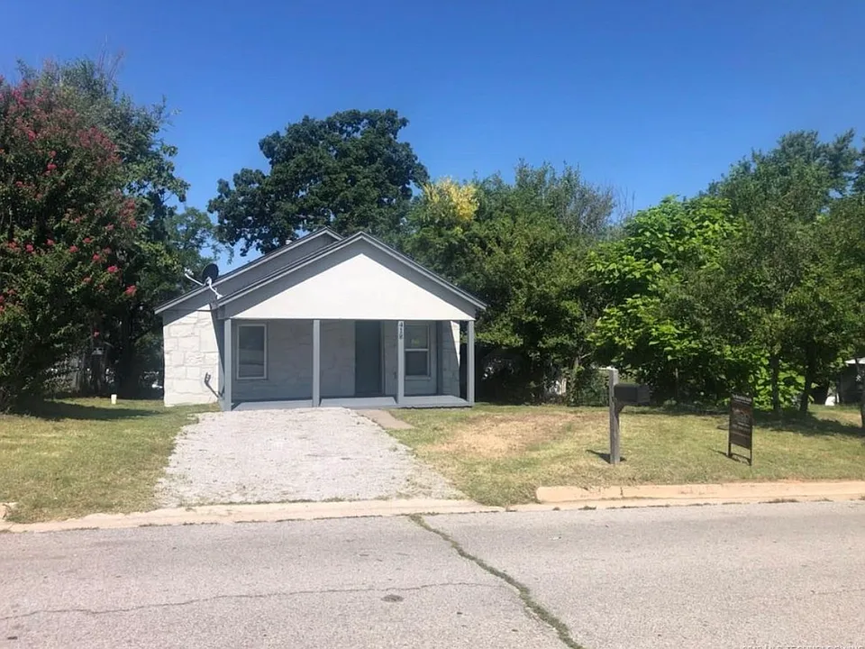 418 N Grant Ave W