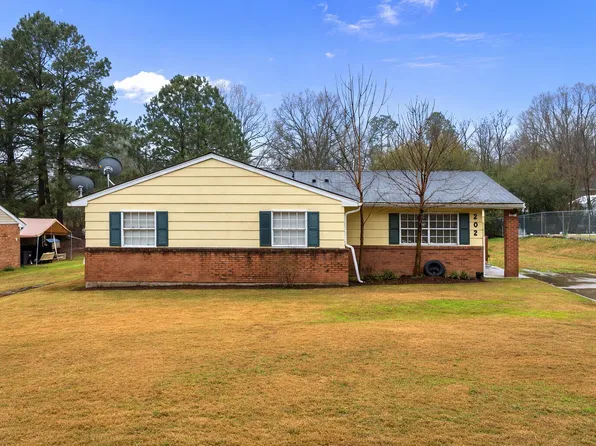 202 Lynn Rd, Durham, NC 27703