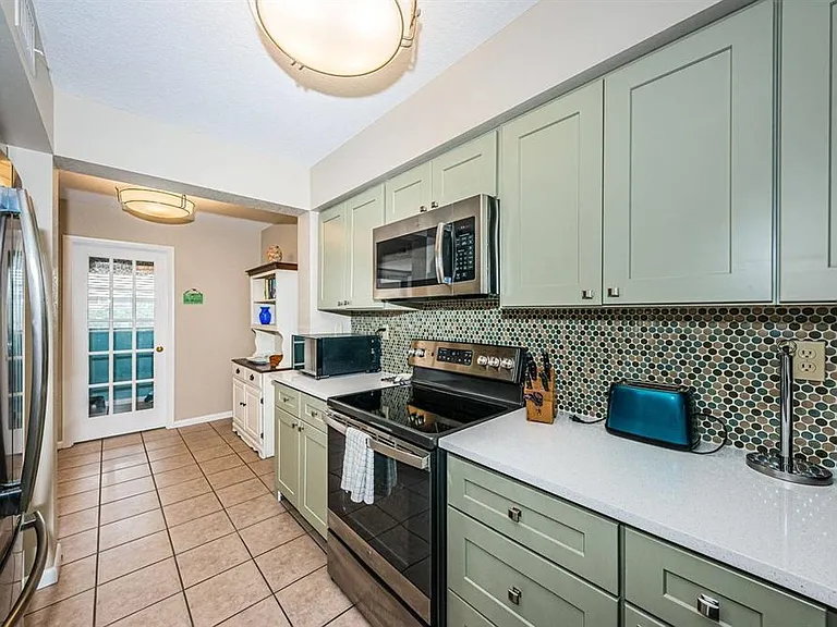 5901 Bahia Del Mar Cir #518 — Photo 5