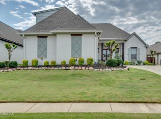 160 Grace Dr, Flowood, MS 39232