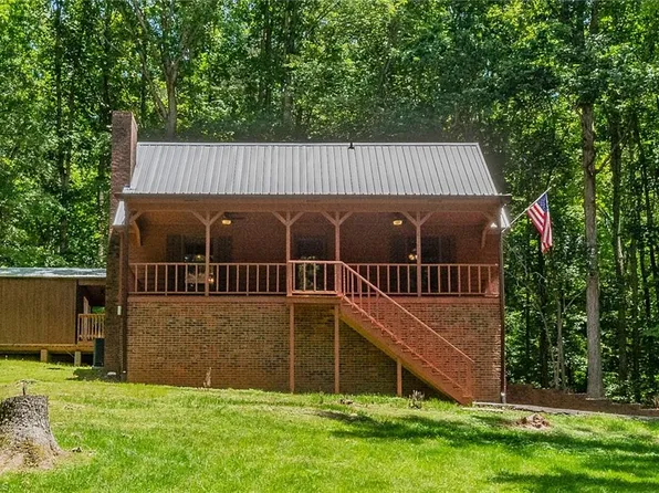838 Loflin Pond Rd, Asheboro, NC 27203