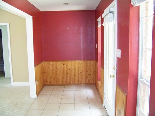 4th image of 222 Chrystal Ln