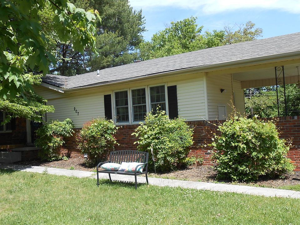 1st image of 207 Marietta Dr