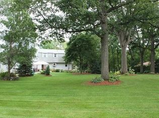 6789 S North Cape Rd, Franklin, WI 53132