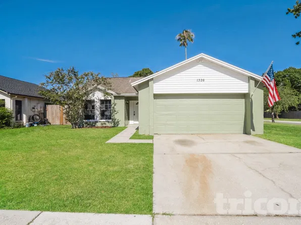 1326 Hatch Pl, Valrico, FL 33594