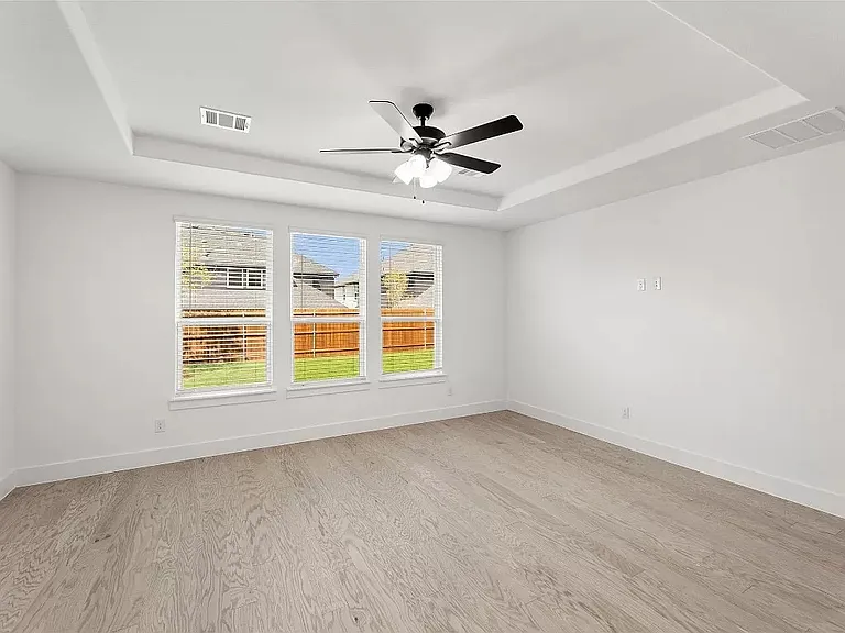 5501 Pooley Ln — Photo 10