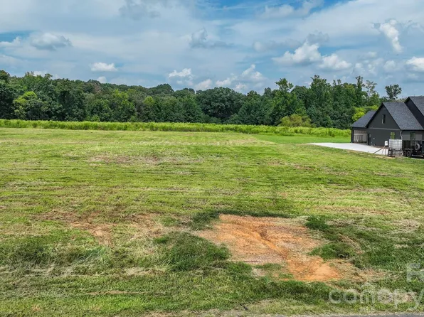 5412 Little Staton Rd, Marshville, NC 28103