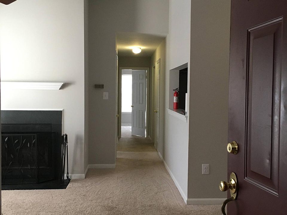 1st image of 5708 Olde Mill Ct Unit 130