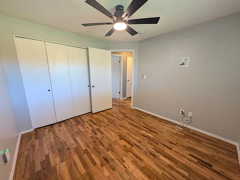 3806 Pineneedle Dr NE — Photo 17