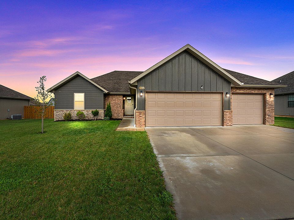 1st image of 4352 Siena Avenue