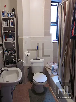 Rented by Highline Residential | media 31