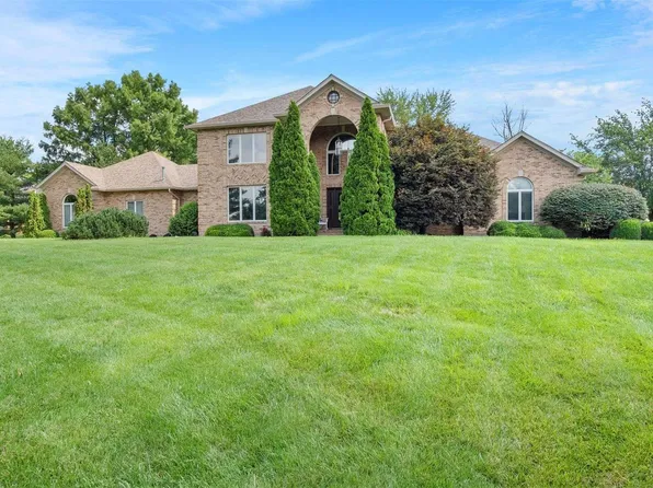 11949 Ladue Rd, Saint Louis, MO 63141
