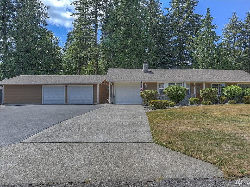 1st image of 1609 Gemini St SE
