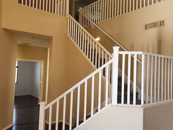 5th image of 2440 E Jade Dr