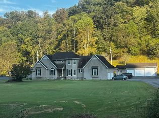 47 Creekside Dr, Inez, KY 41224