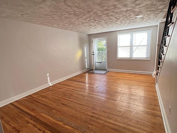 4th image of 1369 Kimberly Dr