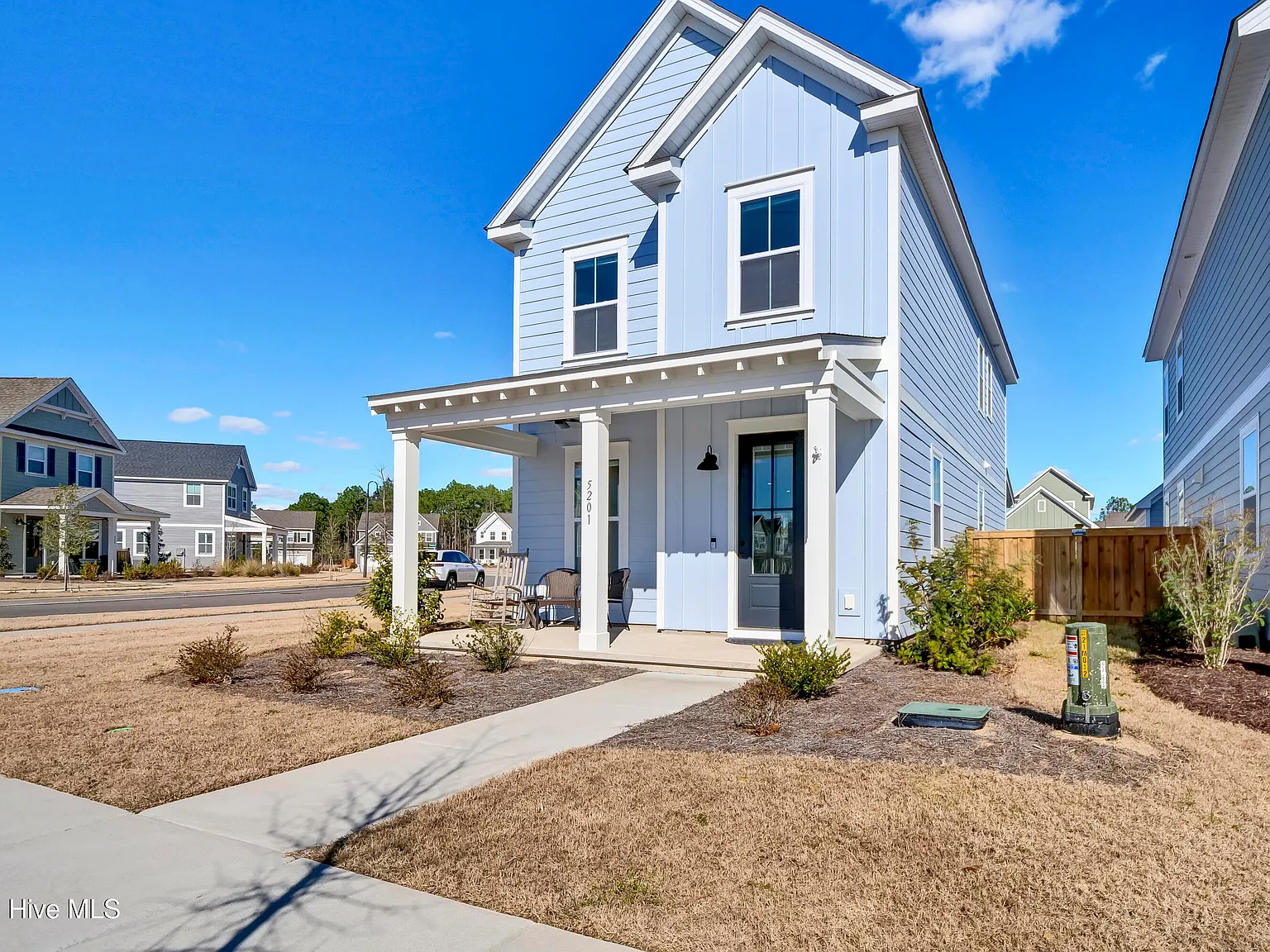 3 bed, 2.5 bath, $2,795 — Photo 2